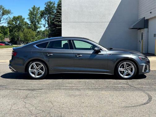 Daytona Gray Metallic 2022 Audi A5 Sportback 45 S Line Premium