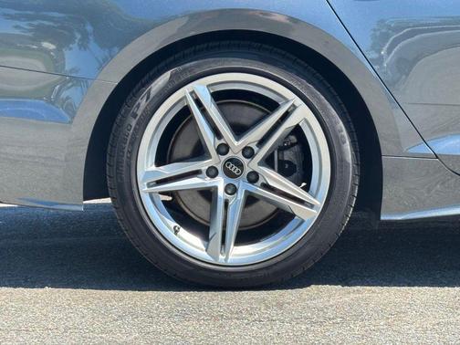 Daytona Gray Metallic 2022 Audi A5 Sportback 45 S Line Premium