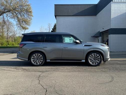 2025 INFINITI QX80 SENSORY AWD