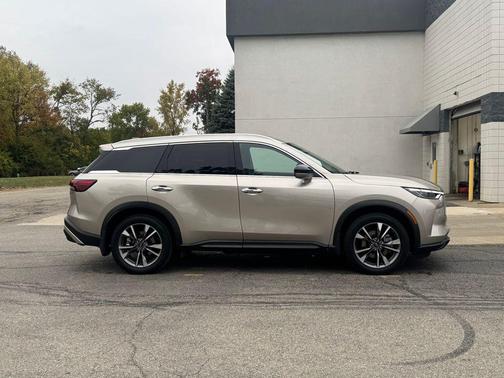 2024 INFINITI QX60 Luxe