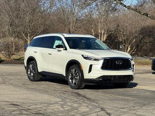 2025 INFINITI QX60 Luxe