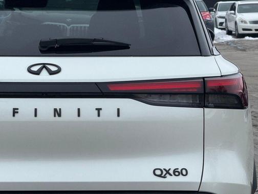 2025 INFINITI QX60 Luxe