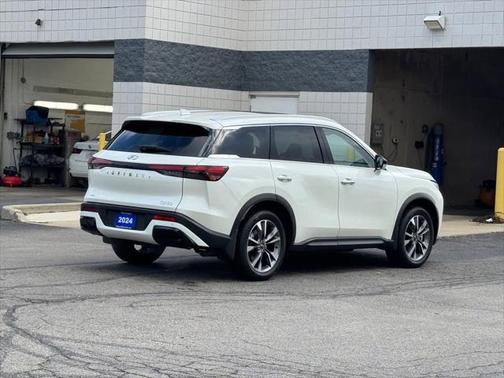 2024 INFINITI QX60 Luxe