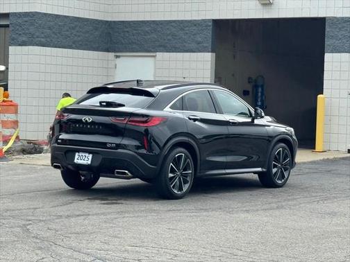 2025 INFINITI QX55 LUXE