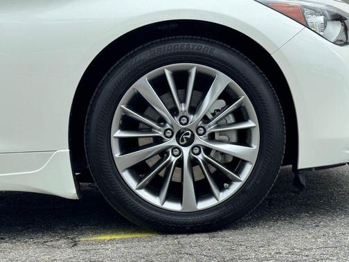 2024 INFINITI Q50 3.0t LUXE