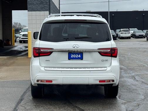 2024 INFINITI QX80 PREMIUM SELECT AWD