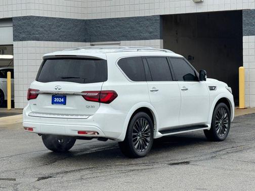 2024 INFINITI QX80 PREMIUM SELECT AWD
