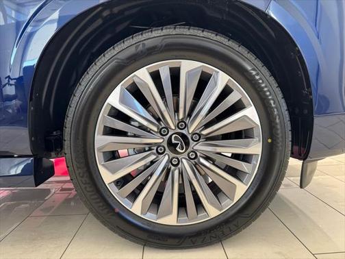 2025 INFINITI QX80 SENSORY AWD