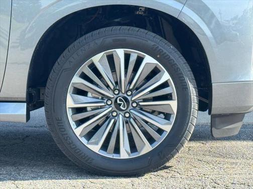 2025 INFINITI QX80 SENSORY AWD