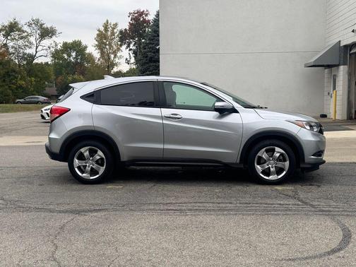 2017 Honda HR-V EX