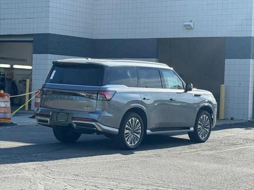 2025 INFINITI QX80 SENSORY AWD