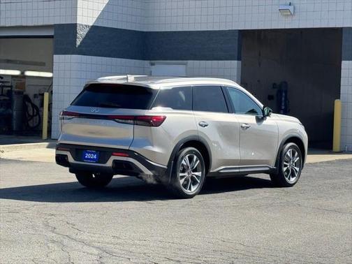 2024 INFINITI QX60 Luxe