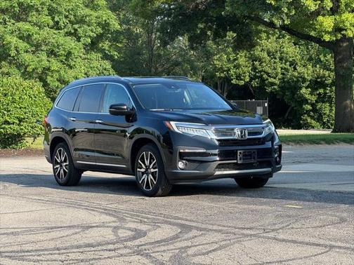 2021 Honda Pilot Touring 8-Passenger