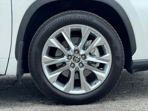 2024 Toyota Highlander Limited