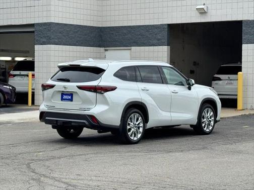 2024 Toyota Highlander Limited