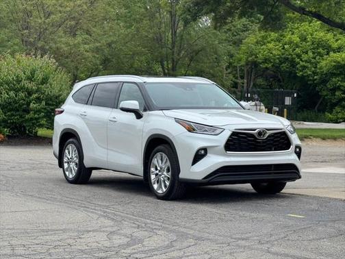 2024 Toyota Highlander Limited