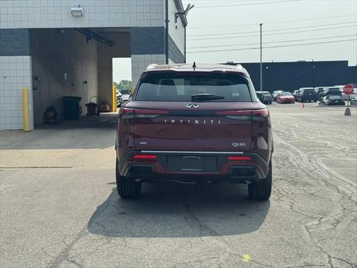 2025 INFINITI QX60 Luxe