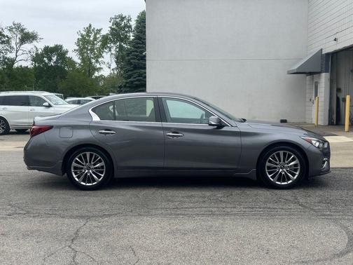 Graphite Shadow 2024 INFINITI Q50 3.0t LUXE