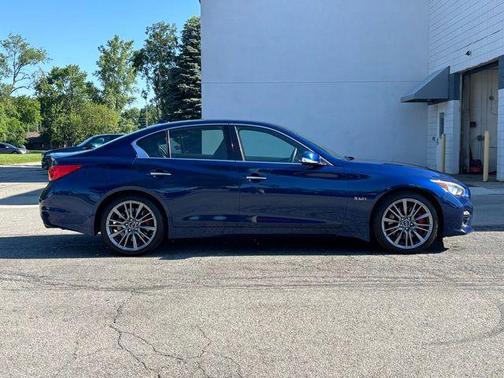 Iridium 2017 INFINITI Q50 3.0t RED SPORT 400