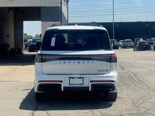 Radiant White 2026 INFINITI QX80 SPORT