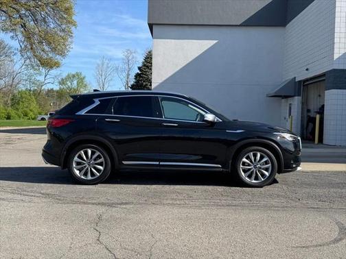 2021 INFINITI QX50 ESSENTIAL AWD