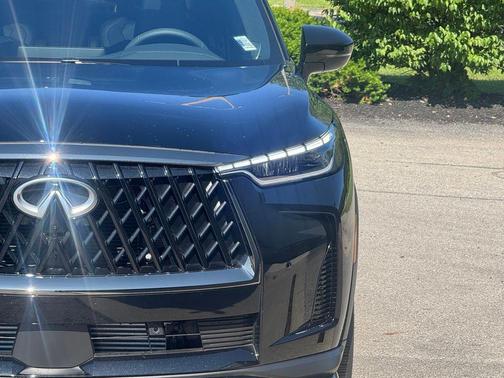 Mineral Black 2026 INFINITI QX60 SPORT AWD