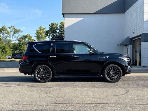 2021 INFINITI QX80 PREMIUM SELECT AWD
