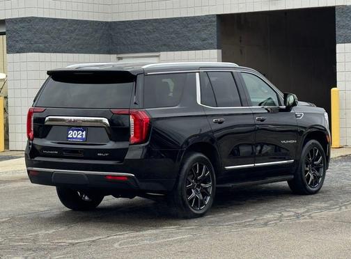 2021 GMC Yukon SLT