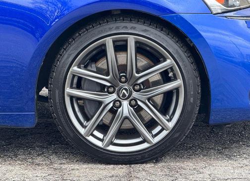 2019 Lexus IS 300 Base