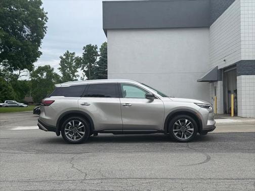 2024 INFINITI QX60 Luxe