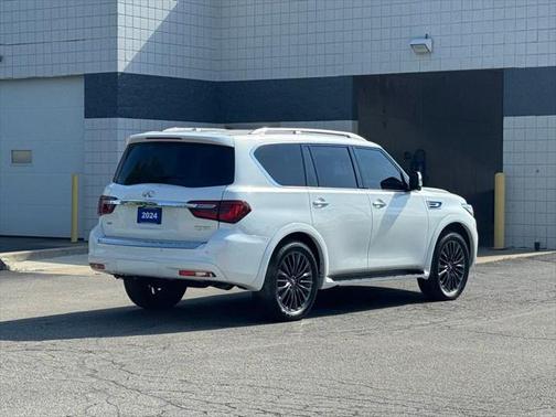 2024 INFINITI QX80 SENSORY AWD