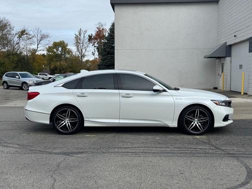 2022 Honda Accord Hybrid Touring