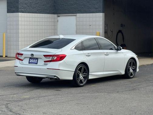2022 Honda Accord Hybrid Touring