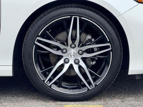 2022 Honda Accord Hybrid Touring