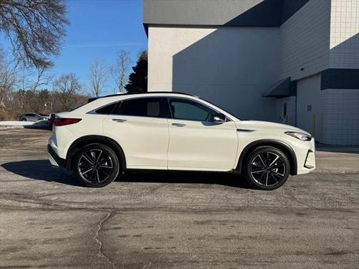 2022 INFINITI QX55 LUXE