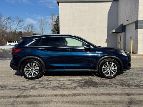 2025 INFINITI QX50 Luxe AWD