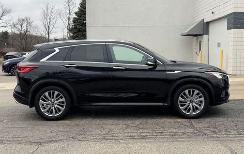 2024 INFINITI QX50 LUXE AWD