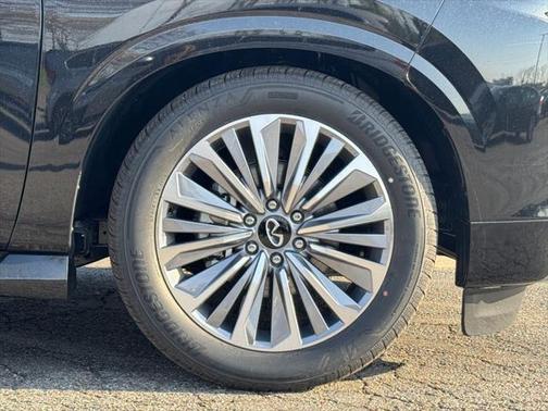 2025 INFINITI QX80 SENSORY AWD