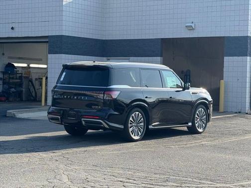 2025 INFINITI QX80 SENSORY AWD
