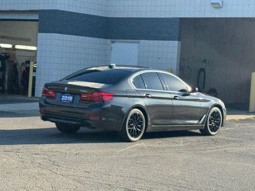 2019 BMW 530 xDrive