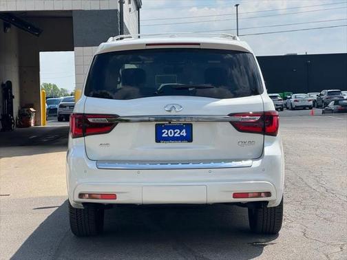2024 INFINITI QX80 SENSORY AWD