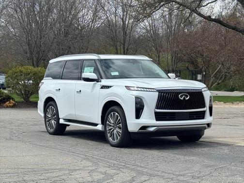 2025 INFINITI QX80 Luxe