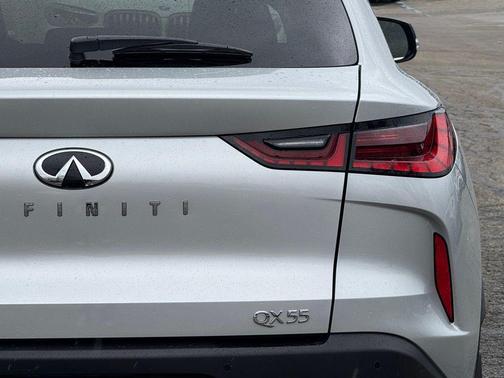 2022 INFINITI QX55 ESSENTIAL