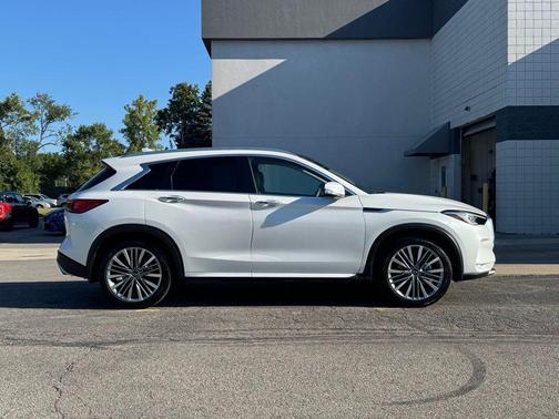 2024 INFINITI QX50 SENSORY AWD