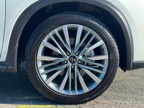 2024 INFINITI QX50 SENSORY AWD