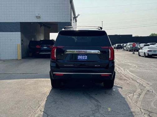 2022 GMC Yukon SLT