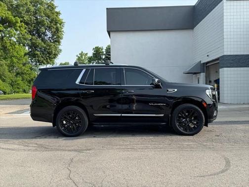 2022 GMC Yukon SLT