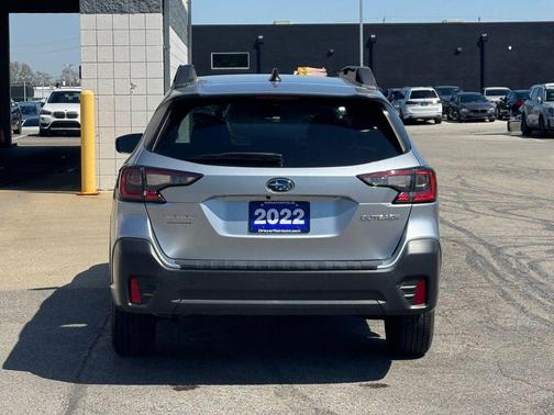 Ice Silver Metallic 2022 Subaru Outback Premium