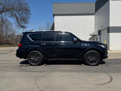 2023 INFINITI QX80 SENSORY AWD