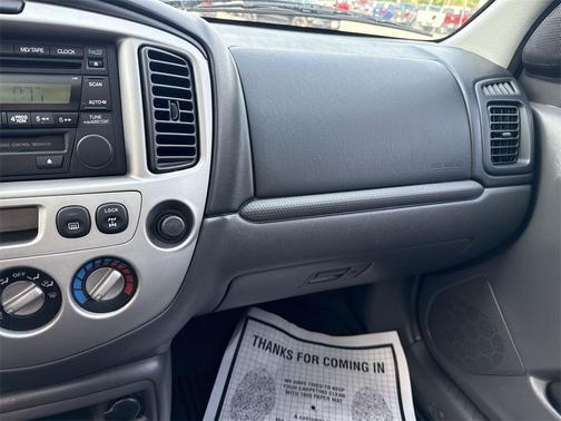 2003 Mazda Tribute LX V6